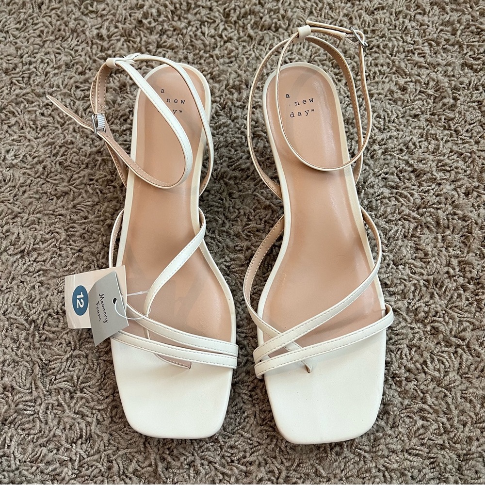 NWT A New Day Women's Cream Giselle Strappy Sandals size 12
